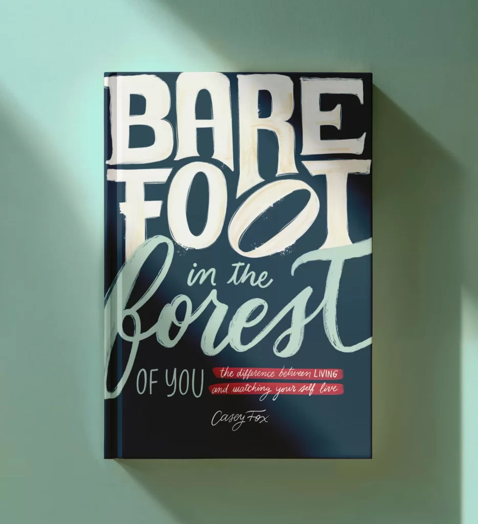 Portada del libro «Barefoot in the Forest of You» de Casey Fox con lettering pintado a pincel sobre fondo azul oscuro